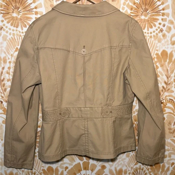 LOFT Tan Safari Style Feminine Utility Jacket with Cinched Waist Detailing 12 - Picture 3 of 6